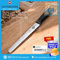Gambar Victorinox Larding Knife 30 cm (Bergerigi) Round Blade Black Fibrox Handle (5.4233.30) dari Bursa Dapur Mall undefined 3 Tokopedia