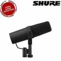 Gambar Shure SM7B Vocal Microphone original dari J &amp; M Store jkt undefined 2 Tokopedia
