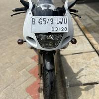 Gambar Kawasaki Ninja rr 2012 putih albino istimewa dari Benjie motor undefined 3 Tokopedia