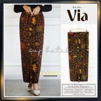 Gambar Rok Plisket Instan Jarik Wiru Batik Wanita Terbaru Bawahan Kebaya - sidomukti sogan dari Melvist Official Store undefined 2 Tokopedia