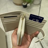 Gambar Dompet Bi Fold Wanita Hush Puppies Original - Leather & RFID - Ariyah - Ivory dari S W A undefined 2 Tokopedia