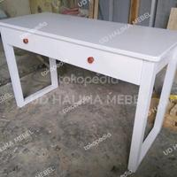 Gambar meja belajar menemalis kayu jati Belanda dari halima furnitur undefined 1 Tokopedia