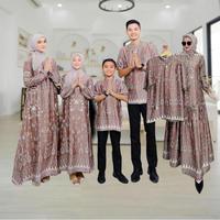 Gambar AYATAUSOO BAJU SARIMBIT COUPLE PASANGAN KELUARGA SILK PREMIUM SET PAKAIAN COUPLE KELUARGA GAMIS KOKO AYAH IBU NENEK KAKEK ANAK USIA 1-12 TAHUN BAJU MUSLIM FAMILY SET BAJU LEBARAN 2025 KELUARGA KONDANGAN TERBARU TERLARIS dari ayatausoo undefined 4 Tokopedia