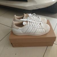 Gambar sepatu second branded Adidas superstar size 42 original preloved like new - 41 dari A & A bag collection undefined 1 Tokopedia