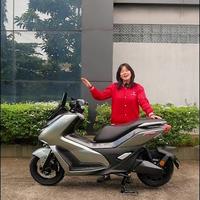 Gambar Sepeda Motor Listrik Uwinfly M100 Lithium 5000 Watt dari Uwinfly Sumenep undefined 3 Tokopedia