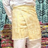 Gambar Sarung Songket Lilit Bapak / Sampin Songket Pria Melayu Kain Sampin Songket Pakaian Tradisional Melayu High Quality Pakai Tali Pengikat / Kain Songket Instan Viral Motif Batik Terbaru Harga Promo Grosir Murah Bisa Cod - Putih Gold dari luckystar shop11 undefined 4 Tokopedia