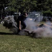 Gambar KEMBANG API SMOKE BOMB / WARNA ASAP DOUBLE BLAST ASAP DUA SISI SUPER TEBAL - Merah dari ayumarket idn undefined 5 Tokopedia