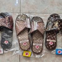 Gambar Sandal Kertas Pria Bermerek Sembahyang Leluhur Cengbeng dari Gaharu yumeishop undefined 2 Tokopedia