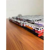 Gambar Paket Rangkaian Murah Mainan Kereta Api Indonesia Rc,Kereta Api Mainan Remot Control,Lokomotif Cc 206 Hut Ri Rc,2Gerbong Stainless Tell Ekonomi Livery Hut Ri,1 Gerbong Stainless Tell Pembangkit New Best Quality Asli 100% Original dari ZPKUUAbvhg8793 undefined 2 Tokopedia