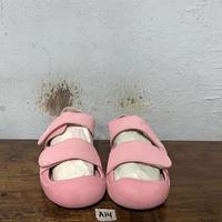 Gambar Sendal second ori New balance size 33 dari TERMINAL SEPATU BOGOR_NEW undefined 2 Tokopedia