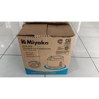 Gambar Miyako Rice Cooker Magicom Penanak Nasi MCM-607 0.63 L Bekas like new dari Deni Indrawan undefined 2 Tokopedia