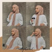 Gambar GOJEK | Jilbab Segitiga Instan Polos Jersy Dewasa Kerudung Instan Wanita - broken white dari Gnoizhee Home undefined 1 Tokopedia