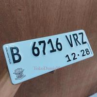 Gambar cetak angka plat nomor motor baut tanam lipat angka PUTIH BARU LAMA TIPIS CUSTOM VARIASI DP10 dari Cipta Glass ID undefined 3 Tokopedia