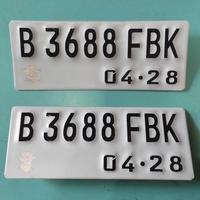 Gambar Plat Nomor Motor Putih TERBARU Baut Tanam SEPASANG Depan Belakang - 1 Pcs dari Dream Drivesz undefined 5 Tokopedia
