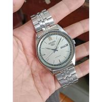 Gambar jam tangan SEIKO 5 automatic original bekas 6309/8900 dari Mahardhika, undefined 4 Tokopedia
