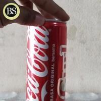 Gambar COCA-COLA KALENG 330 ML dari Blue1Shop undefined 2 Tokopedia