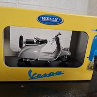 Gambar Diecast Miniatur Motor Vespa classic dougles douglas dougless 125 cc mini atur die cast dikes cocok pajangan mainan souvenir kado ulang tahun hiasan rumah meja kantor dashboard mobil mainan anak. Kondisi baru uu dari jual sparepart aksesoris motor undefined 4 Tokopedia