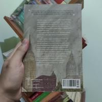Gambar [PRELOVED ORI] The Architecture Of Love - Ika Natassa Buku Bekas dari Bacaan Baik undefined 3 Tokopedia