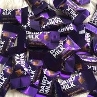 Gambar Cadbury Dairy Milk mini eceran / coklat cadburry mini ecer - CADBURY 20 pcs dari GUDANG COKELATFRESH undefined 1 Tokopedia