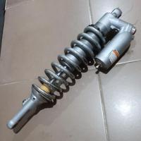 Gambar NEW MONOSHOCK SHOCK BELAKANG YAMAHA YZ 125 250 KAYABA KYB LET"S ORDER & PROCESSED IMMEDIATELY dari SERAYU OTOMOTIF undefined 1 Tokopedia