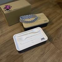 Gambar Lunch Box Vans Family  / kotak makan vans limited dari 13SNEAKERSORlGlNAL undefined 2 Tokopedia