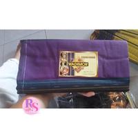 Gambar Kain Sarung Tenun Tradisional Wadimor Motif Eksklusif Pilihan Premium Quality Size Dewasa Jumbo [Rubi's] dari Rubi Shoestore undefined 3 Tokopedia