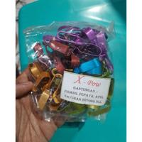 Gambar Ungan Buah Warna Warni 1 Pcs Merk X-Pow Asli Dijamin Tebal Murah Cantolan Centelan Aluminium Sayur Untuk Ung Pakan Makanan Burung Bahan Aluminium Daun Sawi Pisang Apel Cocok Semua Sangkar Kandang Burung Lovebird Kenari Pleci dari Fade Garage undefined 5 Tokopedia
