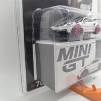 Gambar Mini GT MiniGT 706 Porsche 911 GT3 RS Weissach Package White with Pyro Red dari RAGA HOBBIES undefined 2 Tokopedia