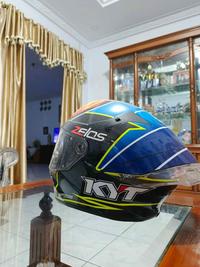 Gambar Helm KYT full face TT Course motif zelos Uk XL dari Pet Store Indonesia undefined 4 Tokopedia