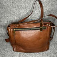 Gambar Preloved Fossil Bella Satchel Tote Bag Large dari Ukayss undefined 2 Tokopedia