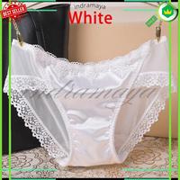 Gambar celana dalam wanita renda satin sutera import transparant sexy hot terawang tembus pandang licin mengkilap tbb762 - Hitam, L dari indramaya undefined 3 Tokopedia