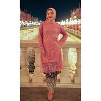 Gambar SET KEBAYA PREMIUM / SET TUNIK PREMIUM kebaya modern brokat /kebaya modern jumbo/kebaya jumbo ld 130 /kebaya kurung /kebaya brokat modern/kebaya jumbo/outer kondangan /baju rinjani melayu /kebaya coksu/ jumbo kebaya moder - GOLD, M dari culture maniac undefined 1 Tokopedia