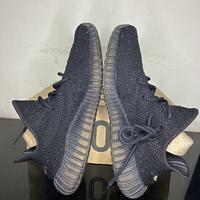 Gambar [USED] Adidas Yeezy Boost 350 V2 Core Black Green 100% Authentic dari Goods Prime Store undefined 5 Tokopedia
