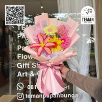 Gambar Bouquet Lily Pipe Cleaner | Buket Lily Kawat Bulu dari Temanpapanbungaofficial undefined 1 Tokopedia