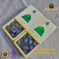 Gambar KURMA AJWA AL-WAAFI 500gr Asli Madinah Premium | Kurma Nabi Alwaafi Kualitas Super | Camilan Sehat & Oleh-oleh Sunnah | Kemasan Kotak dan Toples Elegan | Kurma Ajwa 500 Gram Al Waafi Original | Kurma Arab Premium Madinah Terbaik Dan Tanpa Pemanis Buatan dari TOKO MEKKAH KALTIM undefined 1 Tokopedia