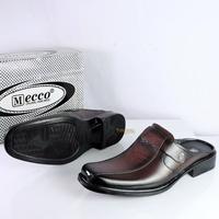 Gambar Sandal Sepatu Slip On Viral Bapak Pria Casual Formal MECCO MH 105 Merah Maroon Original 100% - 39 dari Threerstore.id undefined 3 Tokopedia