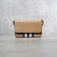 Gambar Tas BURBERRY CHECK BEIGE CHESTNUT FLAP LEATHER SHOULDER BAG 100% ORIGINAL - 19X4X13CM - 19X4X13CM dari HYPESNEAKER.IDN undefined 2 Tokopedia