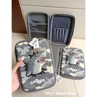 Gambar Kotak Pensil Anak Smiggle 3D Replica Tempat Pencil hard Case Art Organizer dessert unicorn Owl ice cream shark soccer tennis ball sport robot cowok boy bola - soccer rainbow dari SanjayaAksesoriss undefined 3 Tokopedia