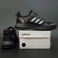 Gambar Sepatu Adidas Full Black Runing Pria Original Vietnam Sepatu Running Terbaru - Adidas Black, 40+ kaus kaki dari adidas official_NEW undefined 1 Tokopedia