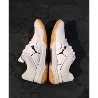 Gambar Sepatu Pria Kekinian , Sepatu Tenis Pria Sol Karet Warna Putih Abu , Sepatu Tenis Warna Putih , Sepatu Tenis Pria Kalo Di Pake Bisa Bunyi Cit Cit, Sepatu Bulutangkis Pria Sol Karet Mentah Terbaru Terlaris Terbaik - White gray, 39 dari DOKFEN- undefined 3 Tokopedia