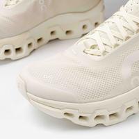 Gambar On Cloudmonster 2 Invincible Ivory White (100% Authentic) - 42 dari Senikersku undefined 5 Tokopedia
