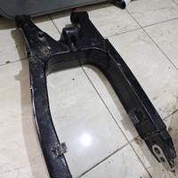 Gambar Limbah Moge Swing Arm Honda Cbr600 Cb 600 Old Cbr600 F4 dari MAESTRO KARATE undefined 1 Tokopedia
