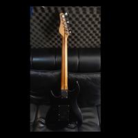 Gambar Gitar Elektrik GILLMORE  original second (siap pakai) dari fan Musik undefined 4 Tokopedia