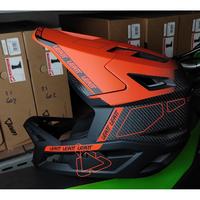 Gambar Helm Leatt Gravity 6.0 Carbon Glow Helmet Leatt Gravity 6.0 Carbon MTB DH Original dari 333MXSTORE undefined 4 Tokopedia
