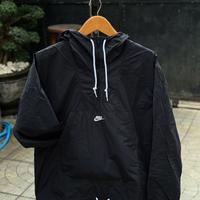 Gambar Nike Men's Club Marina Anorak Hoodie Black BNWT ORIGINAL BARANG RESMI STORE - L dari MYSOLEMATE undefined 1 Tokopedia