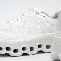 Gambar ON Cloudmonster Void All White (100% Authentic) - 36 dari Senikersku undefined 4 Tokopedia