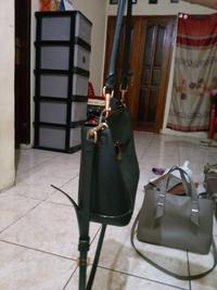 Gambar Tas Wanita Charles and Keith Second original dari DaffodilShop20 undefined 3 Tokopedia