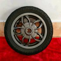 Gambar Velg Belakang Vespa S iGet R10 Copotan Original dari Playnet Scooter undefined 1 Tokopedia