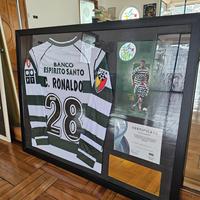 Gambar Jersey sporting lisbon personally signed by Cristiano ronaldo cr7 long sleeve with coa size m dari Ayycaramba undefined 3 Tokopedia