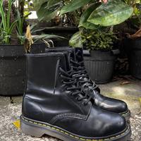 Gambar SEPATU DOCMART DR MARTENS 1460 BLACK SIZE 38 dari apayanglumauguada undefined 1 Tokopedia